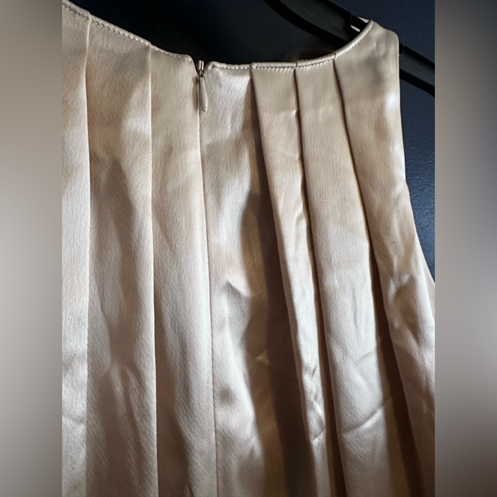 A.B.S. Allen Schwartz Champagne Pleated Rosette Cocktail Dress Size 8 - Picture 6 of 7